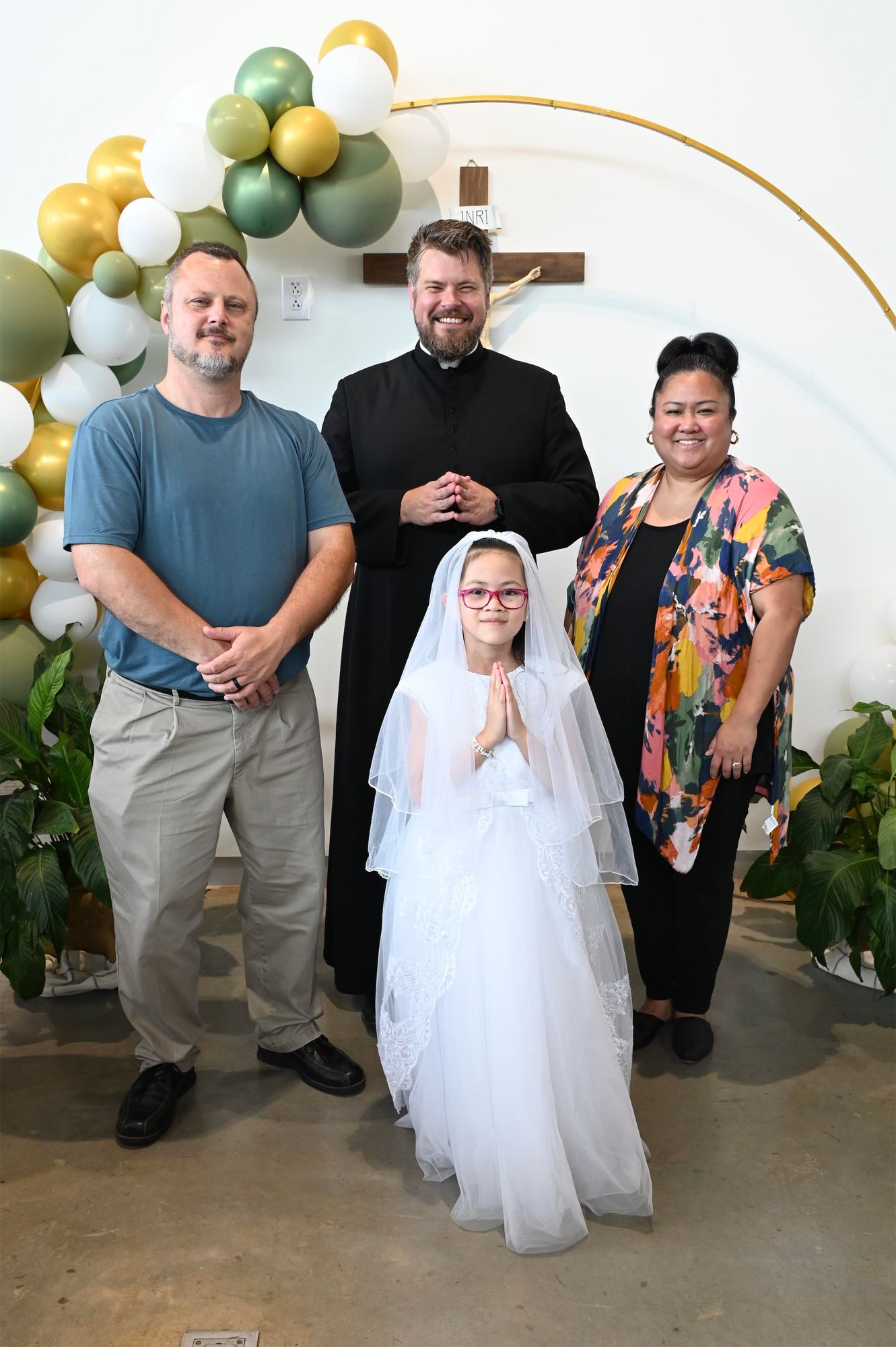 2025-04-05-first-communion-portraits-0140.jpg
