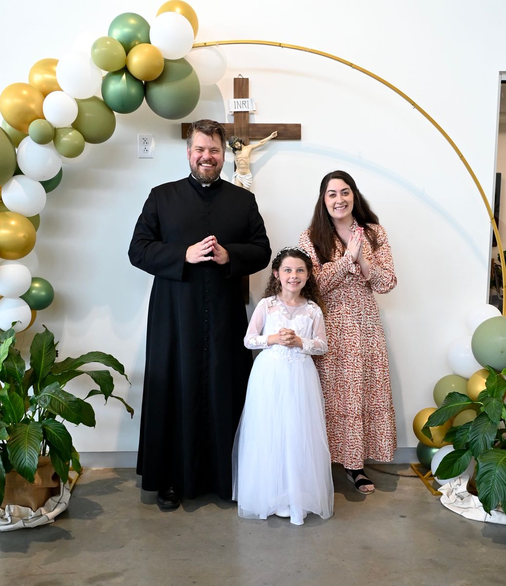 2025-04-05-first-communion-portraits-0208.jpg