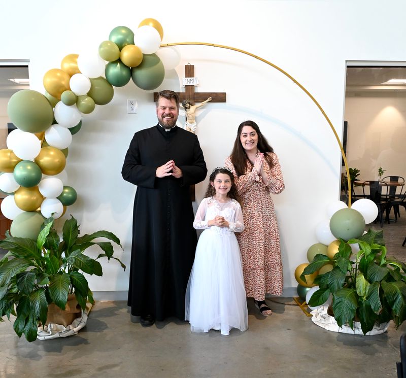 2025-04-05-first-communion-portraits-0212.jpg
