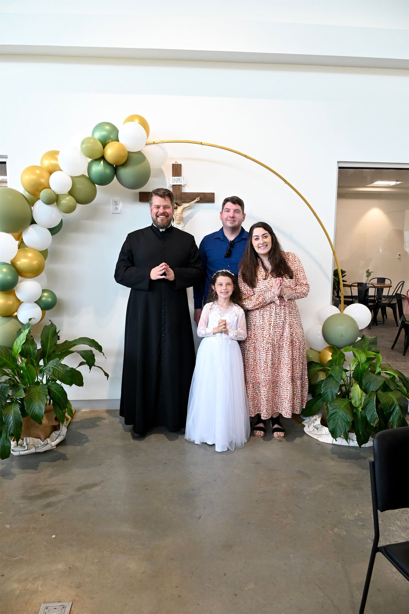 2025-04-05-first-communion-portraits-0215.jpg