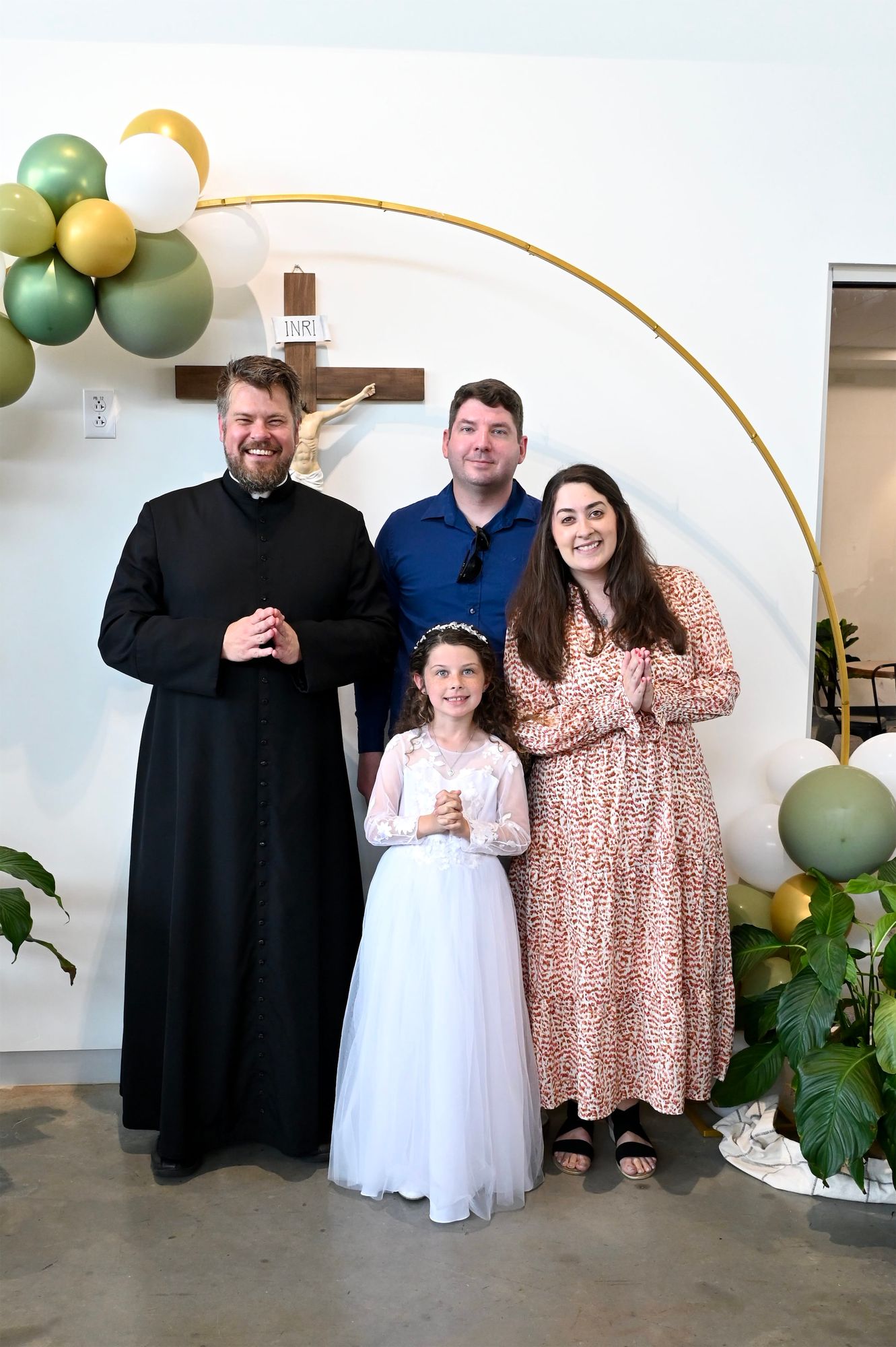 2025-04-05-first-communion-portraits-0217.jpg