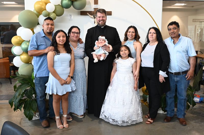 2025-04-05-first-communion-portraits-0225.jpg