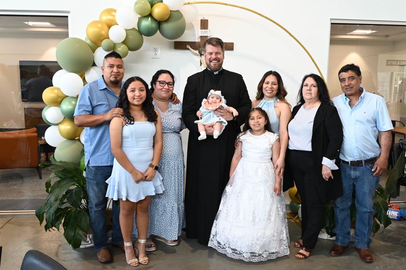 2025-04-05-first-communion-portraits-0226.jpg