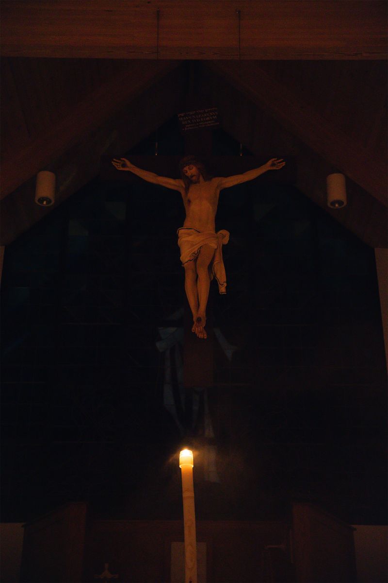 2025-04-19-easter-vigil-0035.jpg