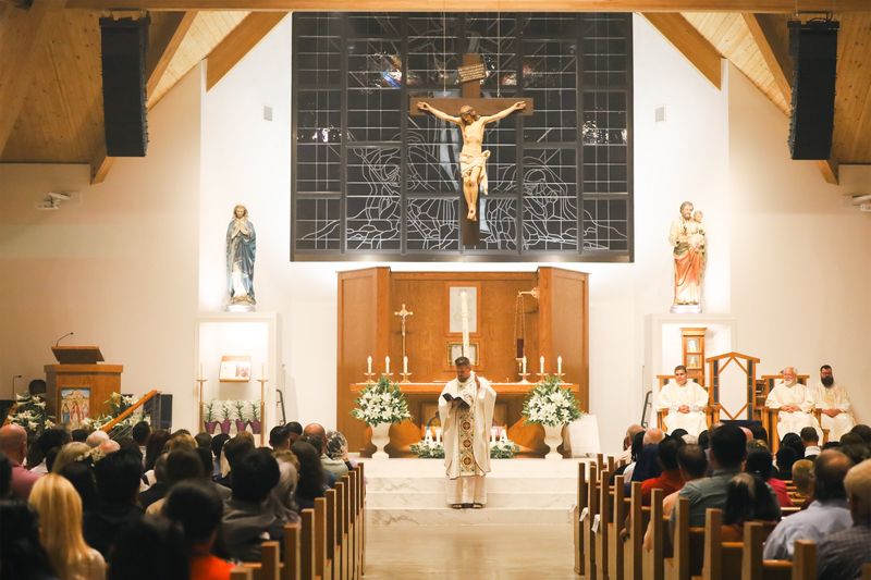2025-04-19-easter-vigil-0055.jpg