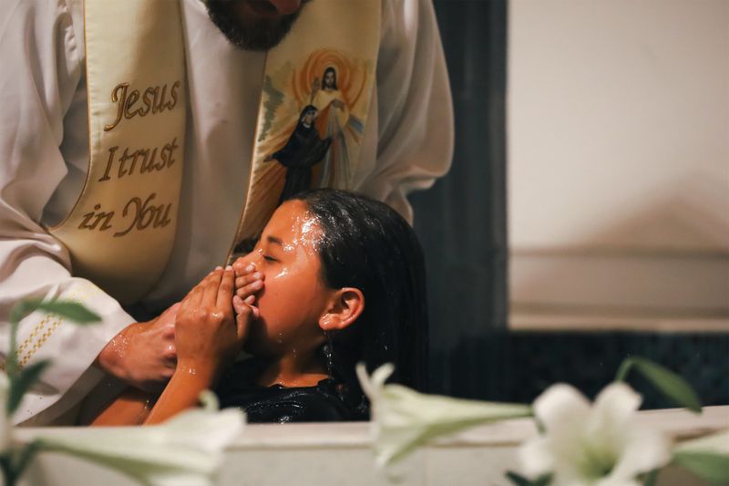 2025-04-19-easter-vigil-0082.jpg