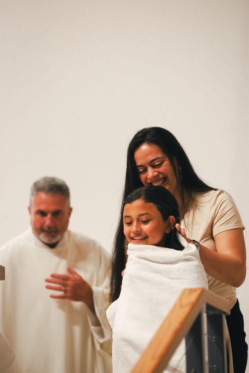 2025-04-19-easter-vigil-0085.jpg
