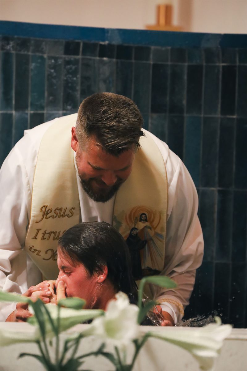 2025-04-19-easter-vigil-0108.jpg