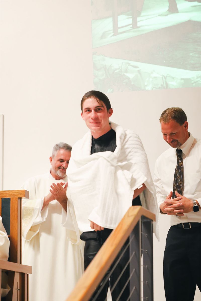 2025-04-19-easter-vigil-0113.jpg