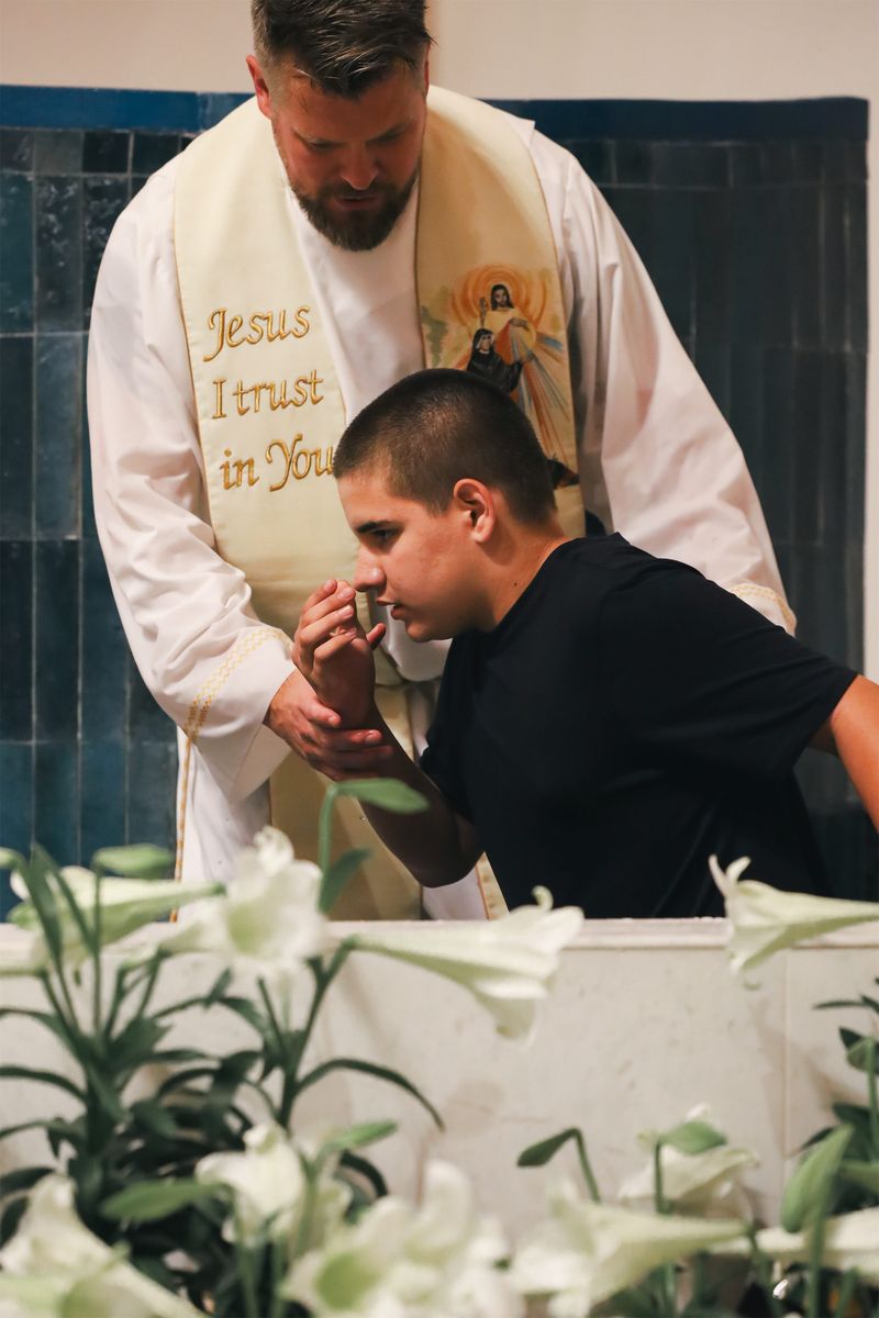 2025-04-19-easter-vigil-0116.jpg