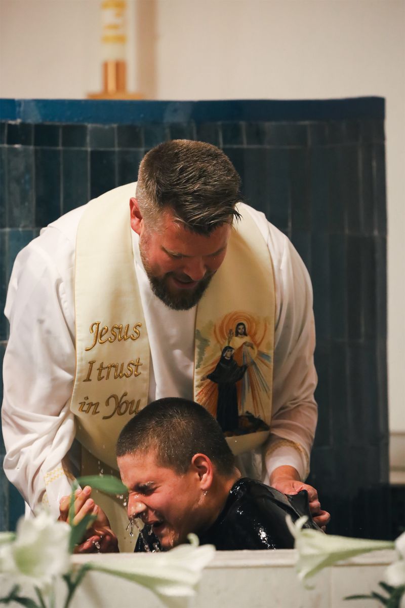2025-04-19-easter-vigil-0119.jpg