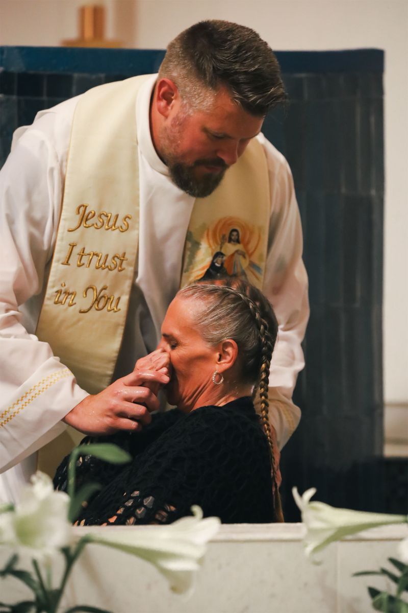 2025-04-19-easter-vigil-0131.jpg