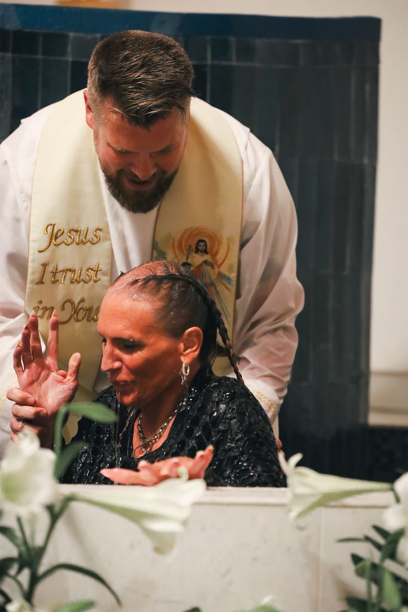 2025-04-19-easter-vigil-0136.jpg