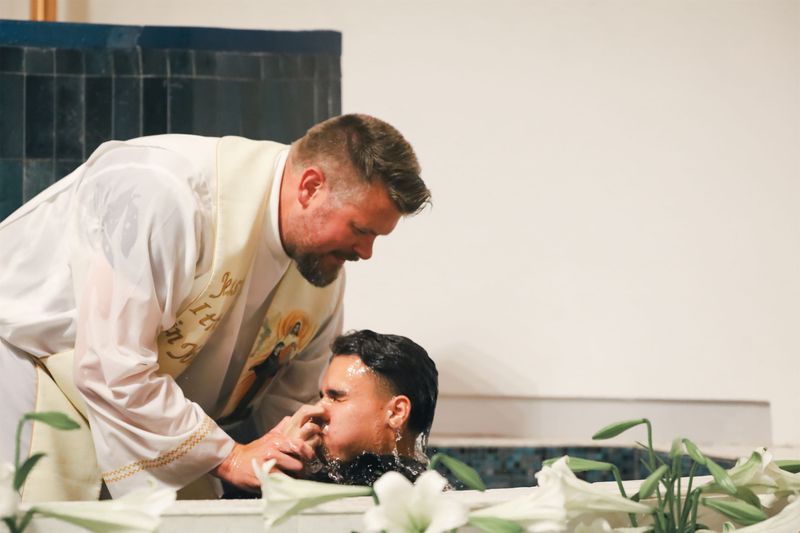 2025-04-19-easter-vigil-0168.jpg