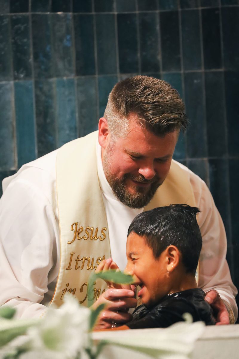2025-04-19-easter-vigil-0187.jpg