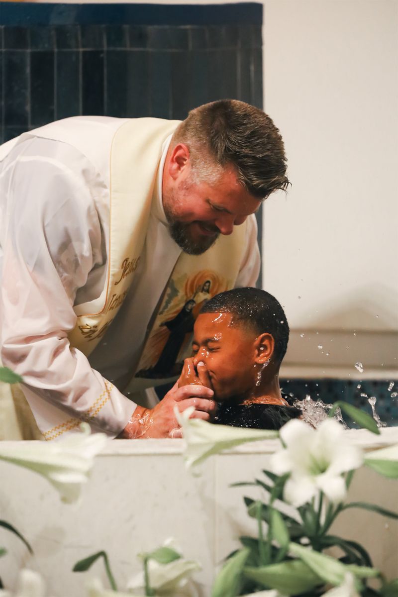 2025-04-19-easter-vigil-0200.jpg