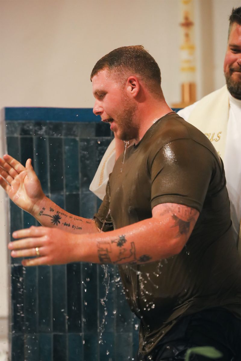 2025-04-19-easter-vigil-0216.jpg
