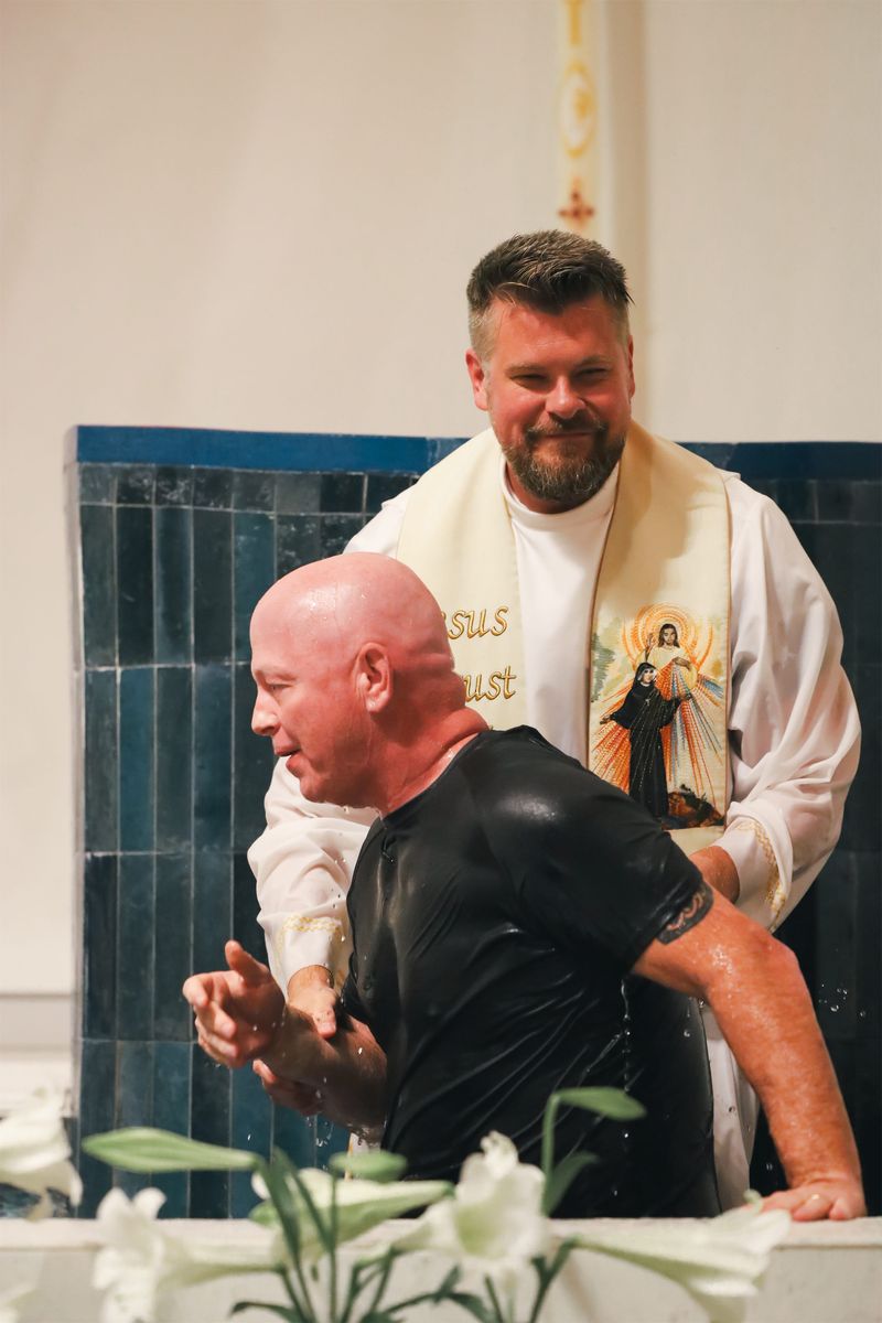 2025-04-19-easter-vigil-0225.jpg