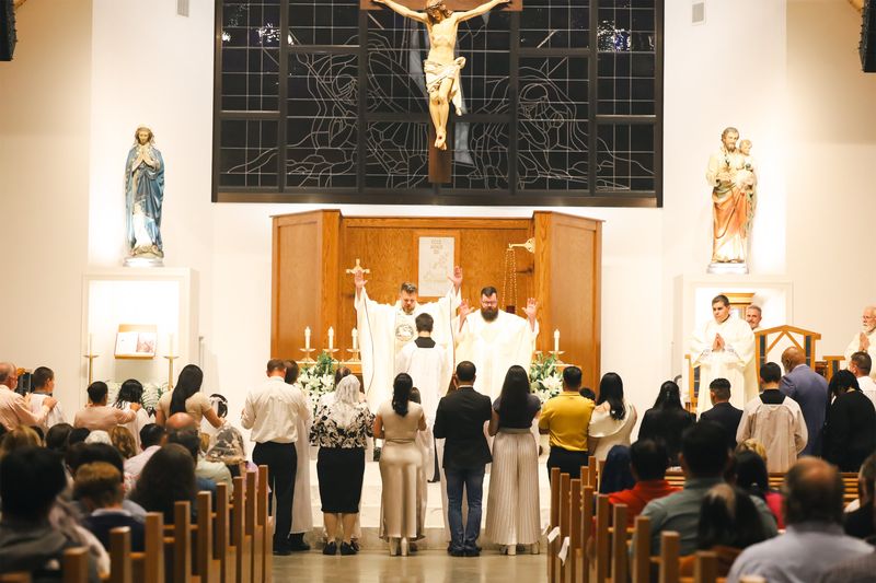 2025-04-19-easter-vigil-0236.jpg