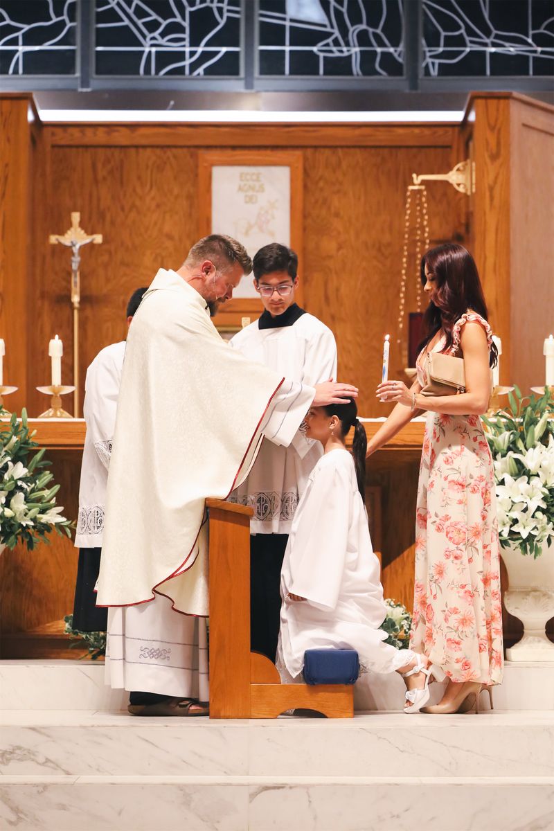 2025-04-19-easter-vigil-0237.jpg