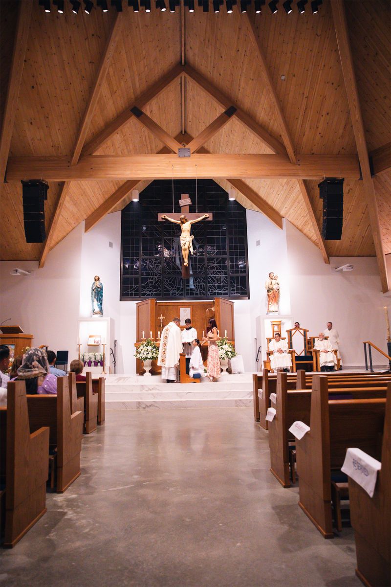 2025-04-19-easter-vigil-0240.jpg