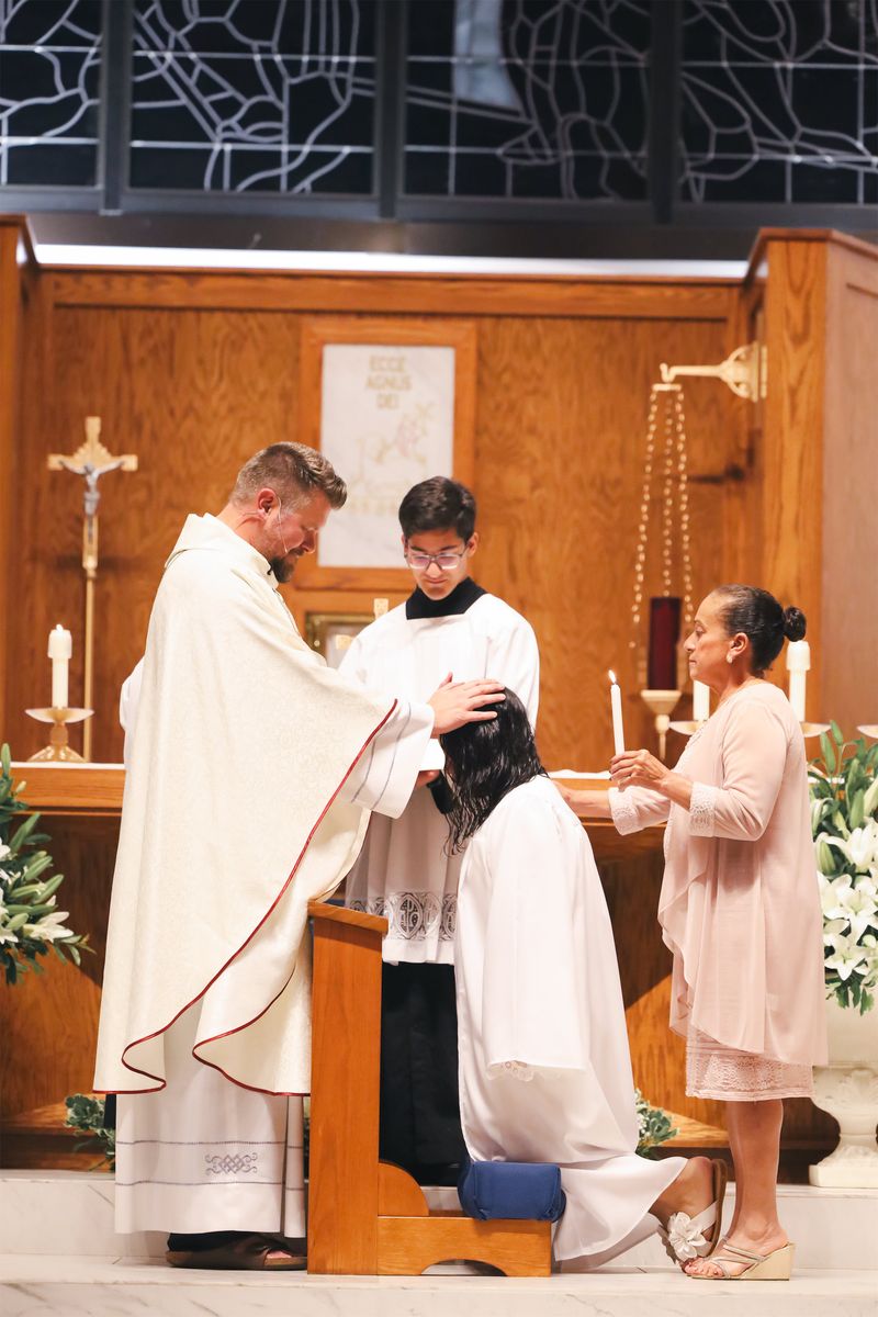 2025-04-19-easter-vigil-0245.jpg