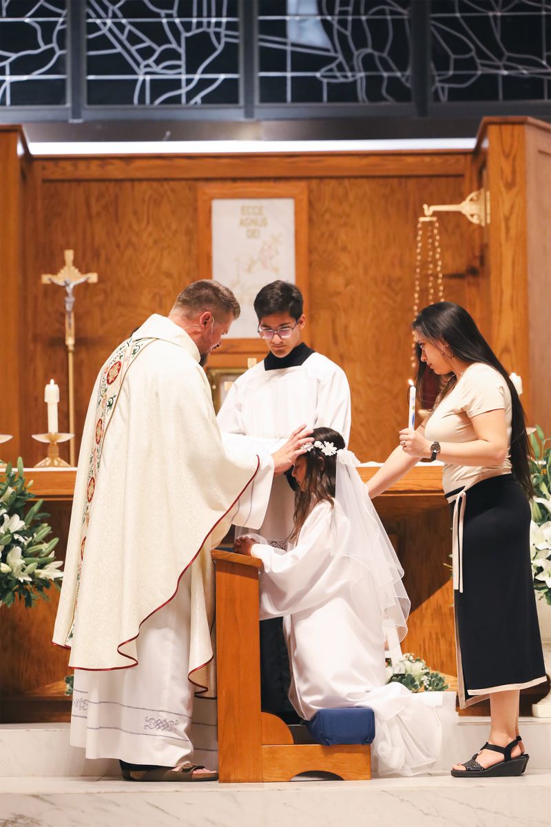 2025-04-19-easter-vigil-0250.jpg