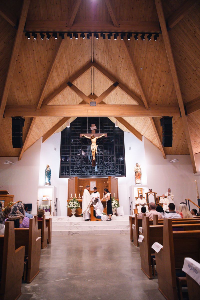 2025-04-19-easter-vigil-0251.jpg