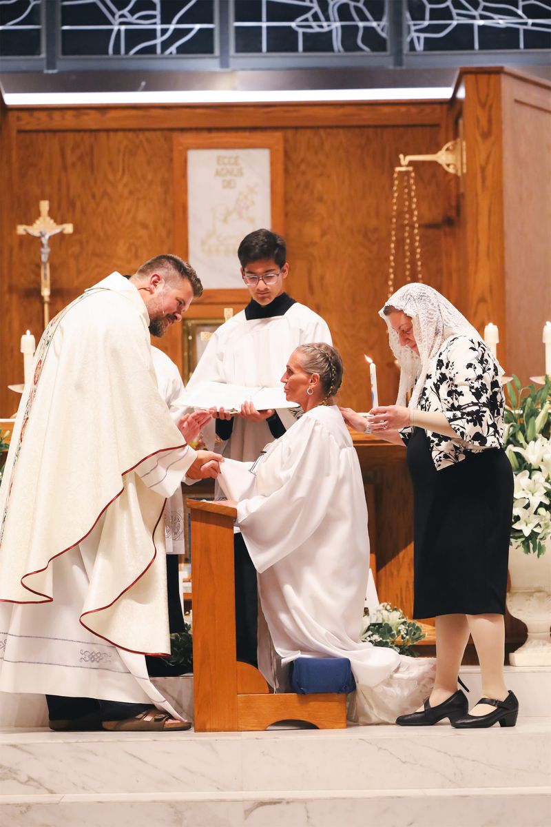 2025-04-19-easter-vigil-0260.jpg