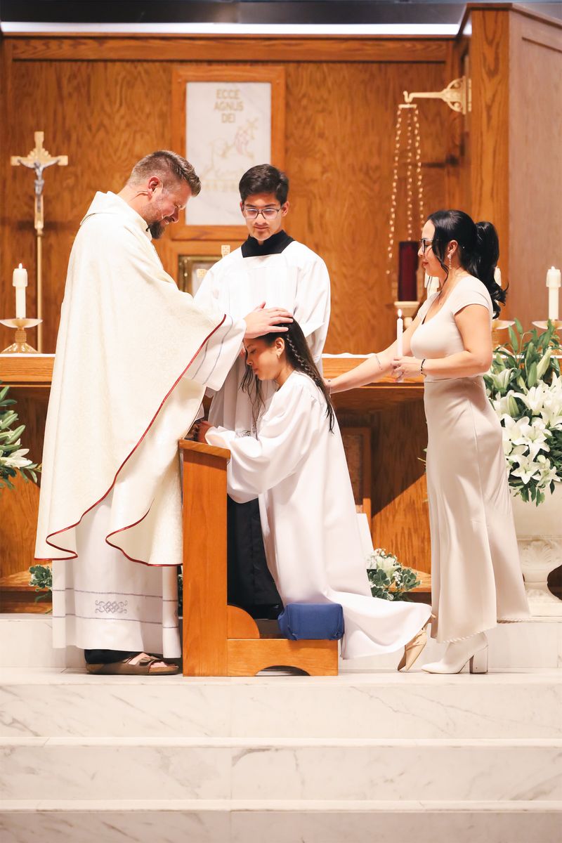 2025-04-19-easter-vigil-0262.jpg