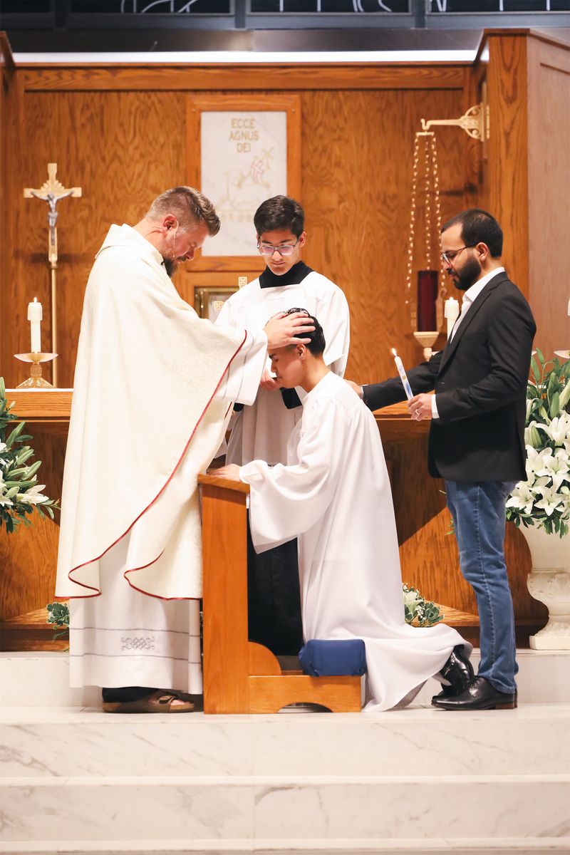2025-04-19-easter-vigil-0267.jpg
