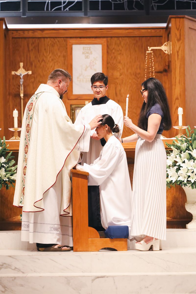 2025-04-19-easter-vigil-0274.jpg