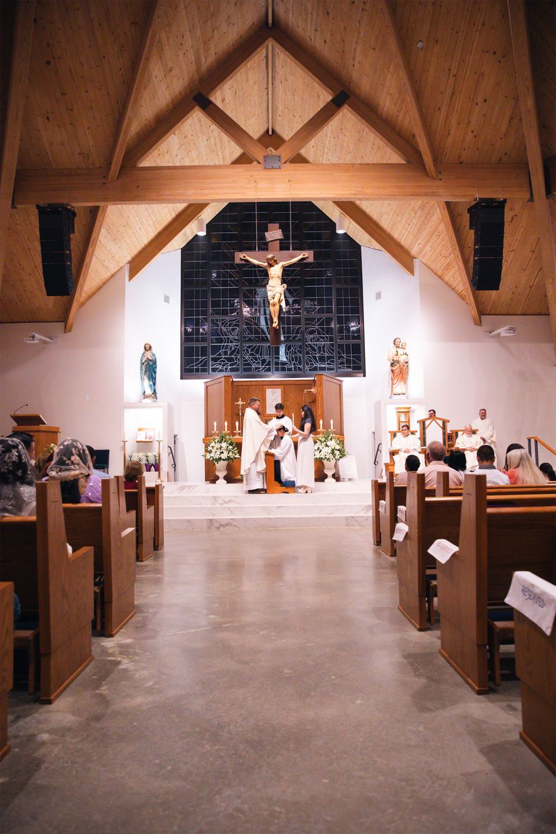2025-04-19-easter-vigil-0275.jpg