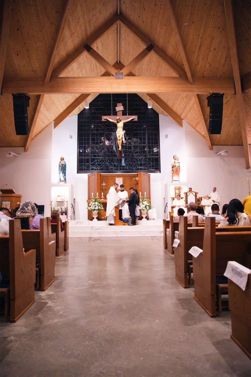 2025-04-19-easter-vigil-0283.jpg