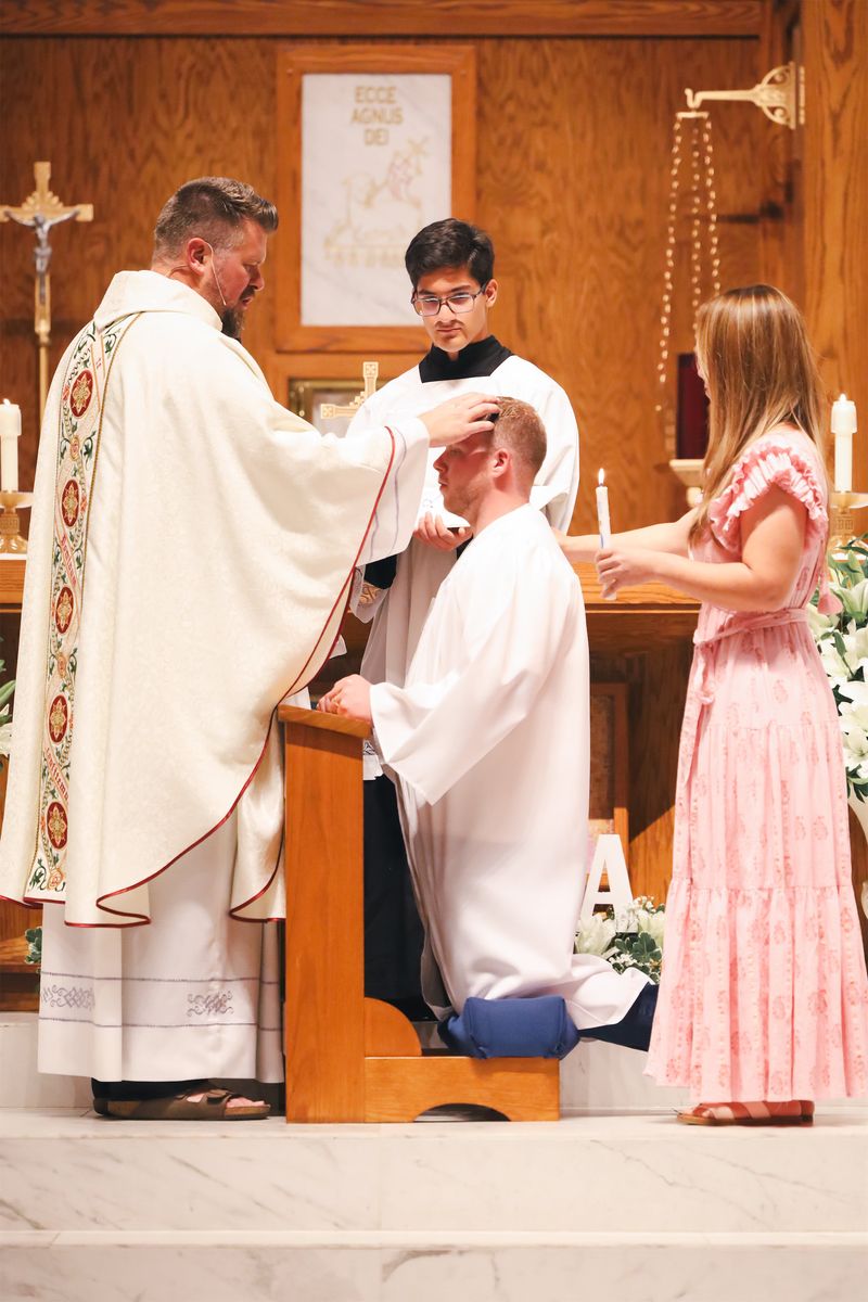 2025-04-19-easter-vigil-0296.jpg