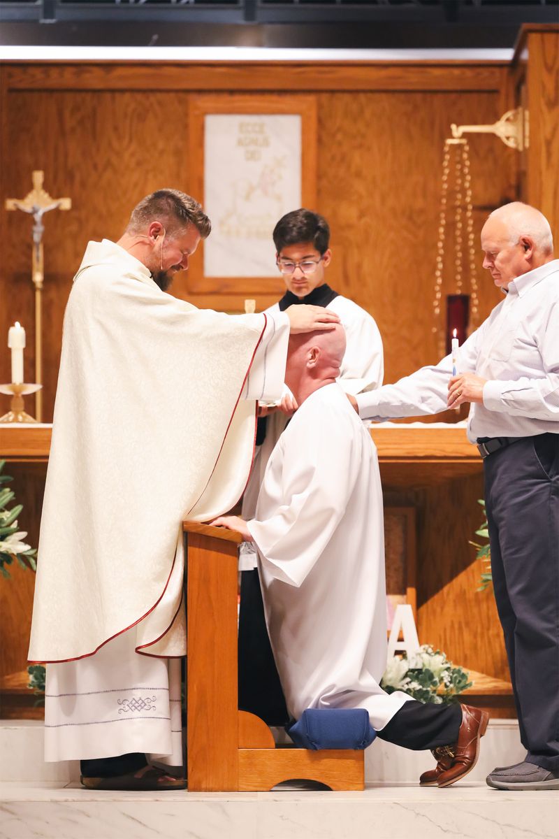 2025-04-19-easter-vigil-0299.jpg