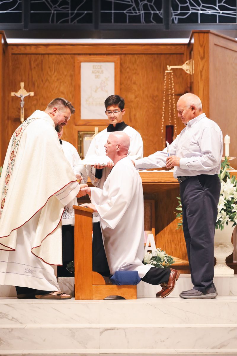 2025-04-19-easter-vigil-0301.jpg
