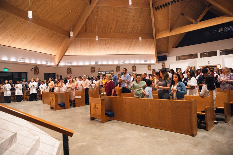 2025-04-19-easter-vigil-0319.jpg