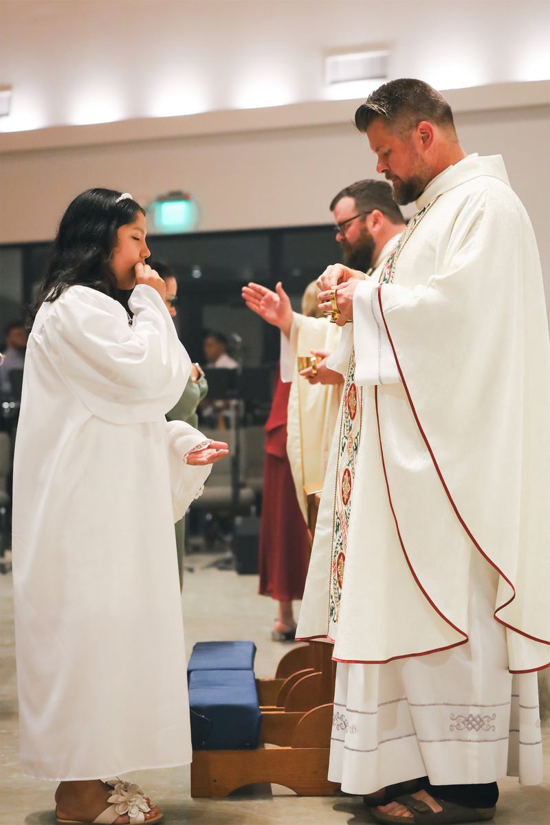 2025-04-19-easter-vigil-0329.jpg