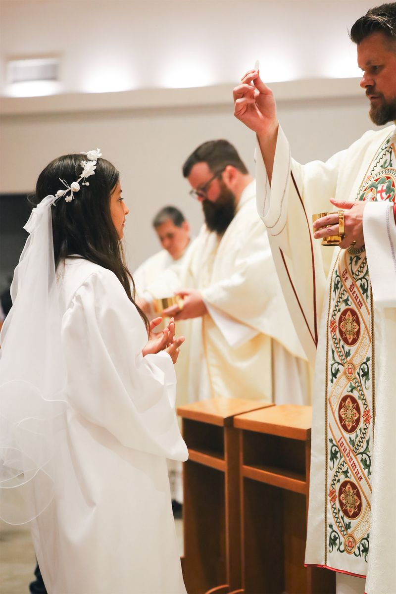2025-04-19-easter-vigil-0333.jpg