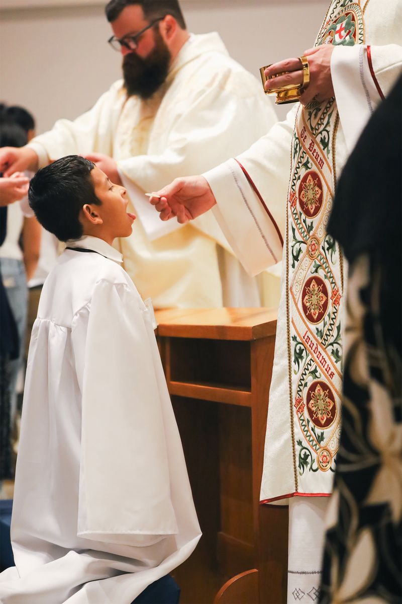 2025-04-19-easter-vigil-0356.jpg