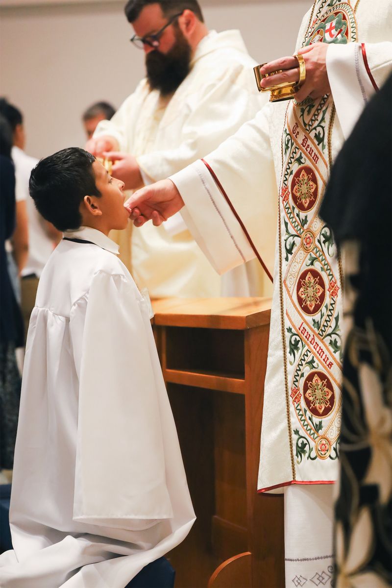 2025-04-19-easter-vigil-0357.jpg