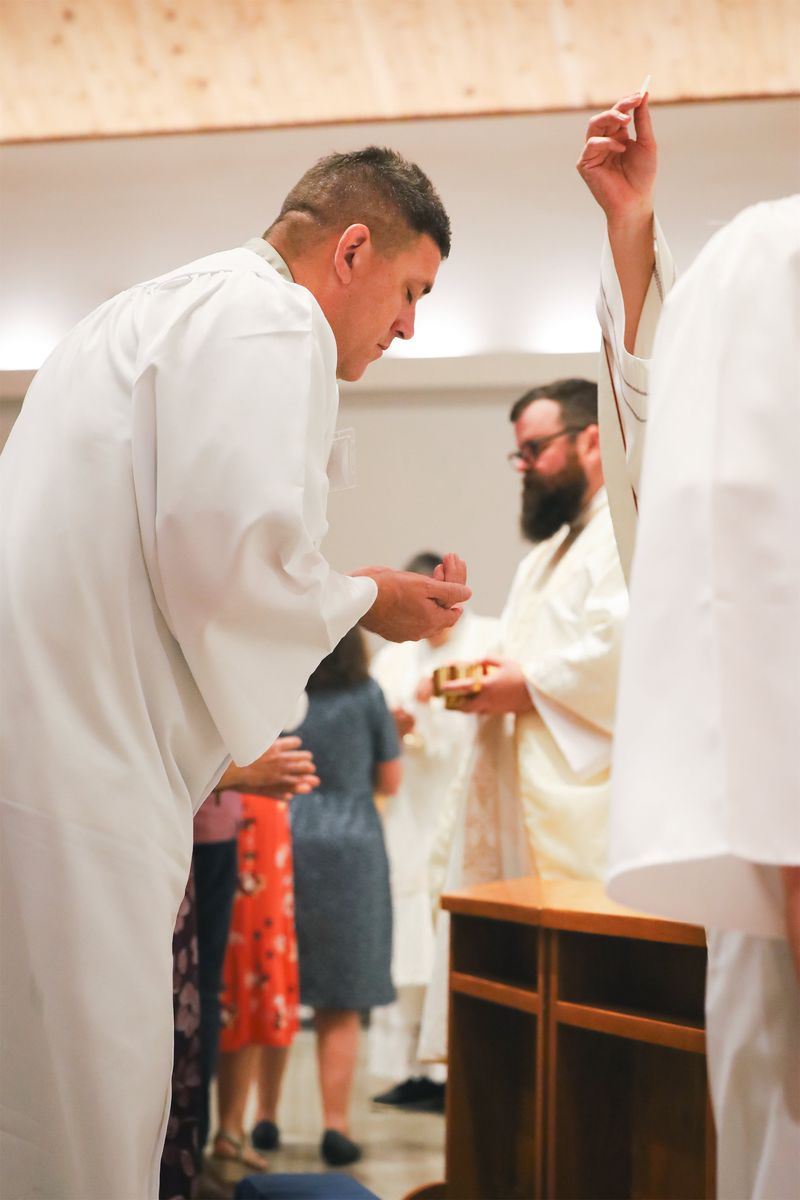 2025-04-19-easter-vigil-0363.jpg