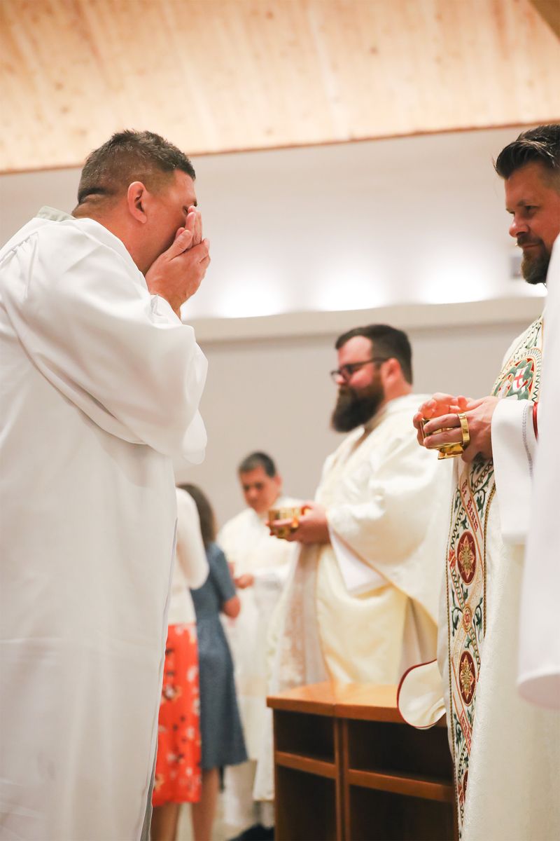 2025-04-19-easter-vigil-0365.jpg