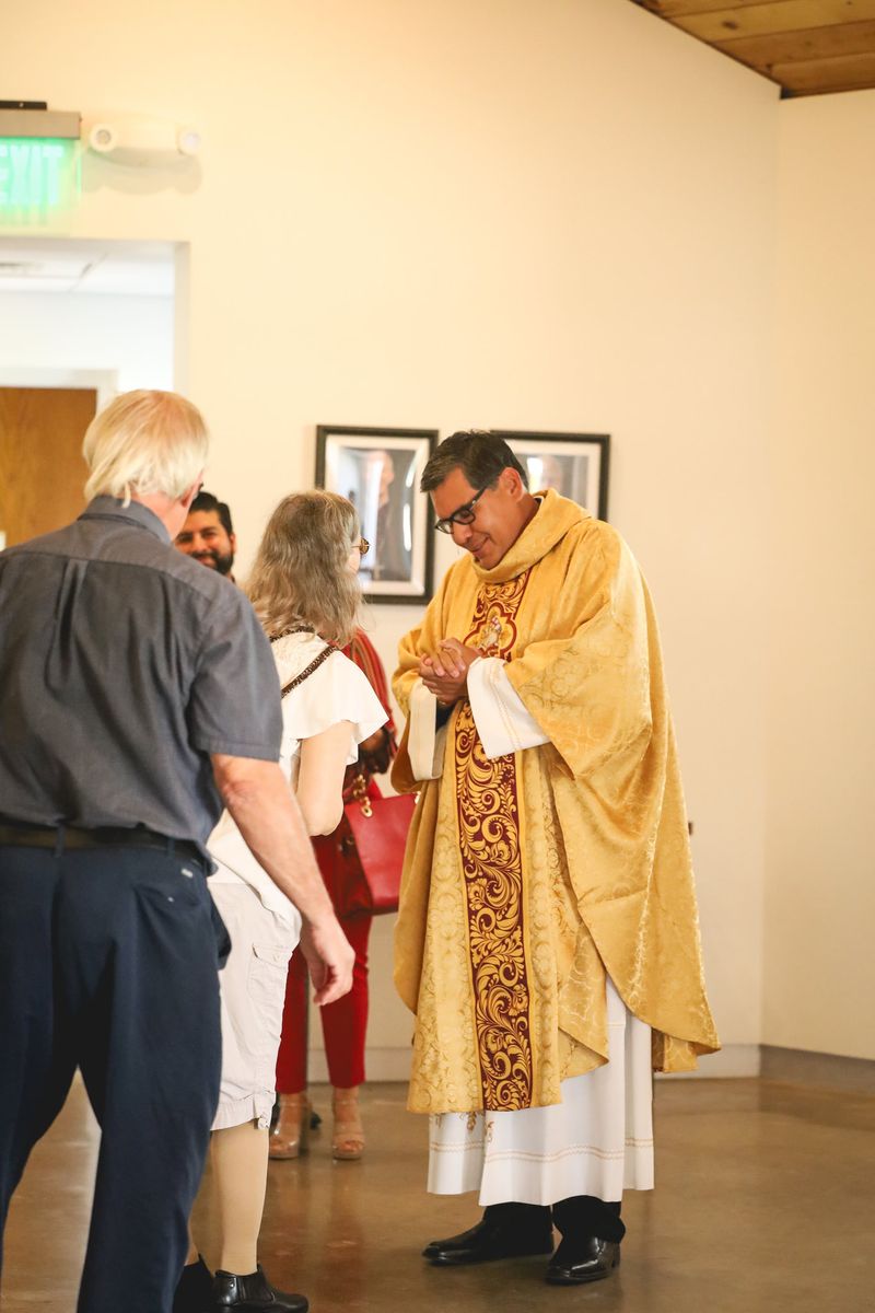 2025-11-23-fr-fernando-first-mass-0001.jpg