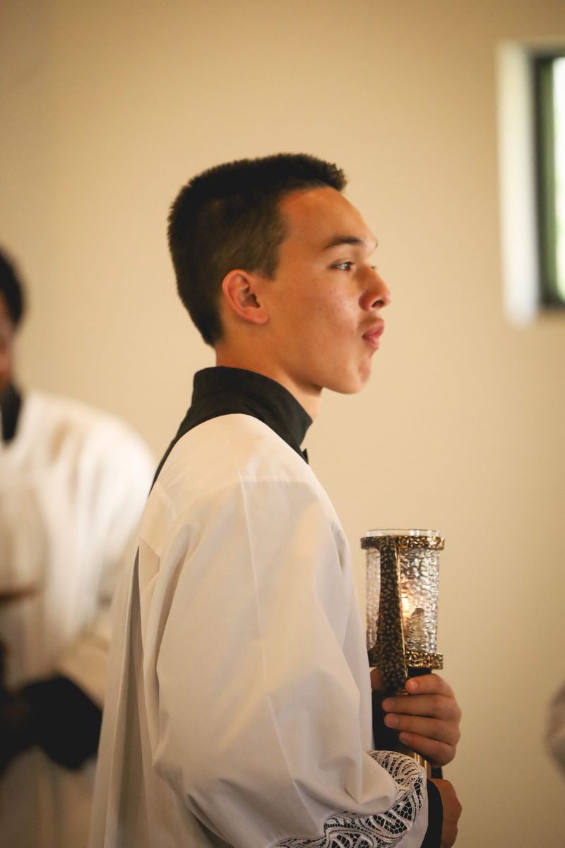 2025-11-23-fr-fernando-first-mass-0006.jpg