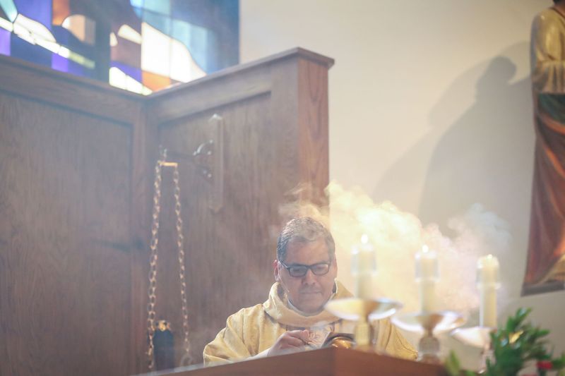 2025-11-23-fr-fernando-first-mass-0026.jpg