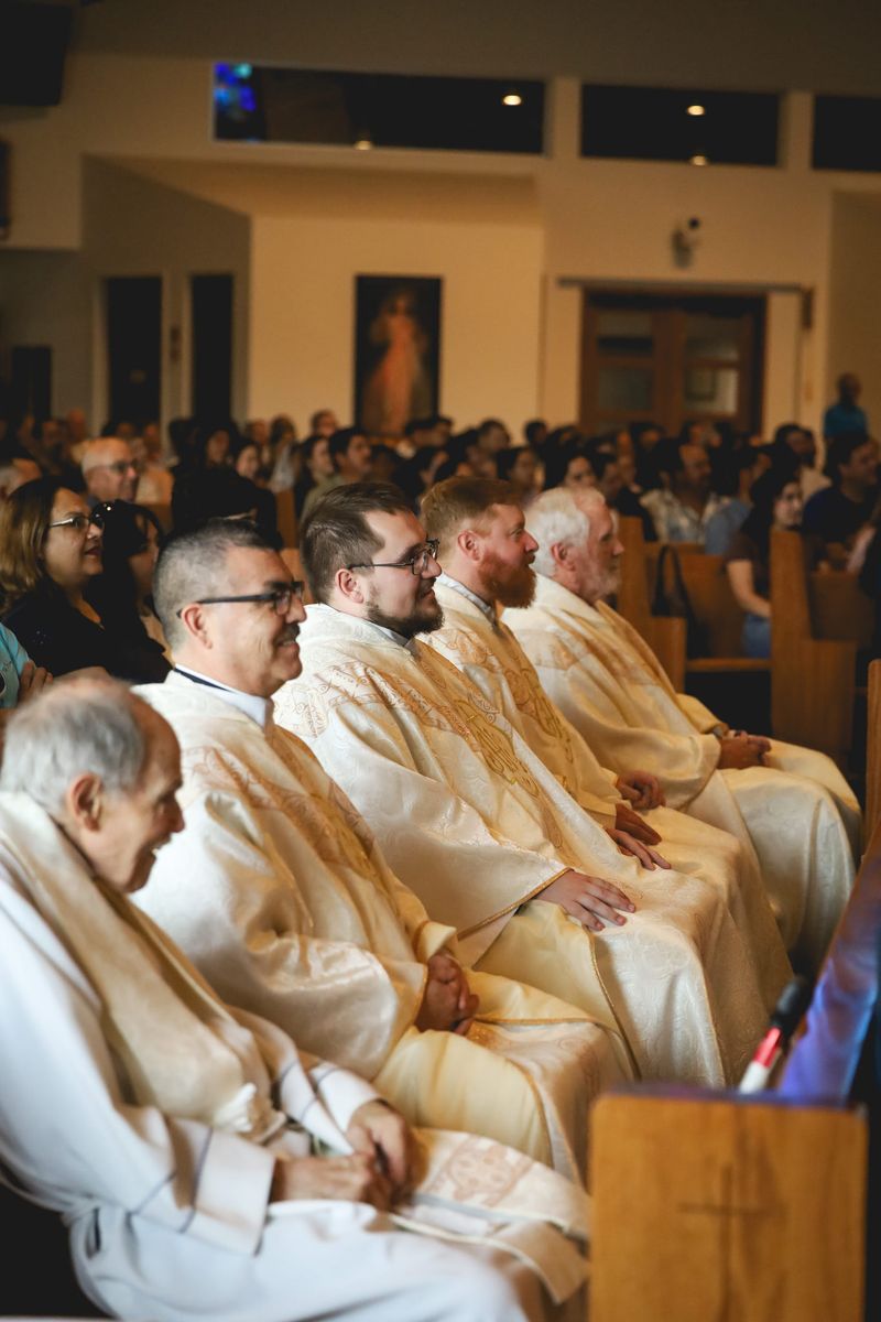 2025-11-23-fr-fernando-first-mass-0048.jpg