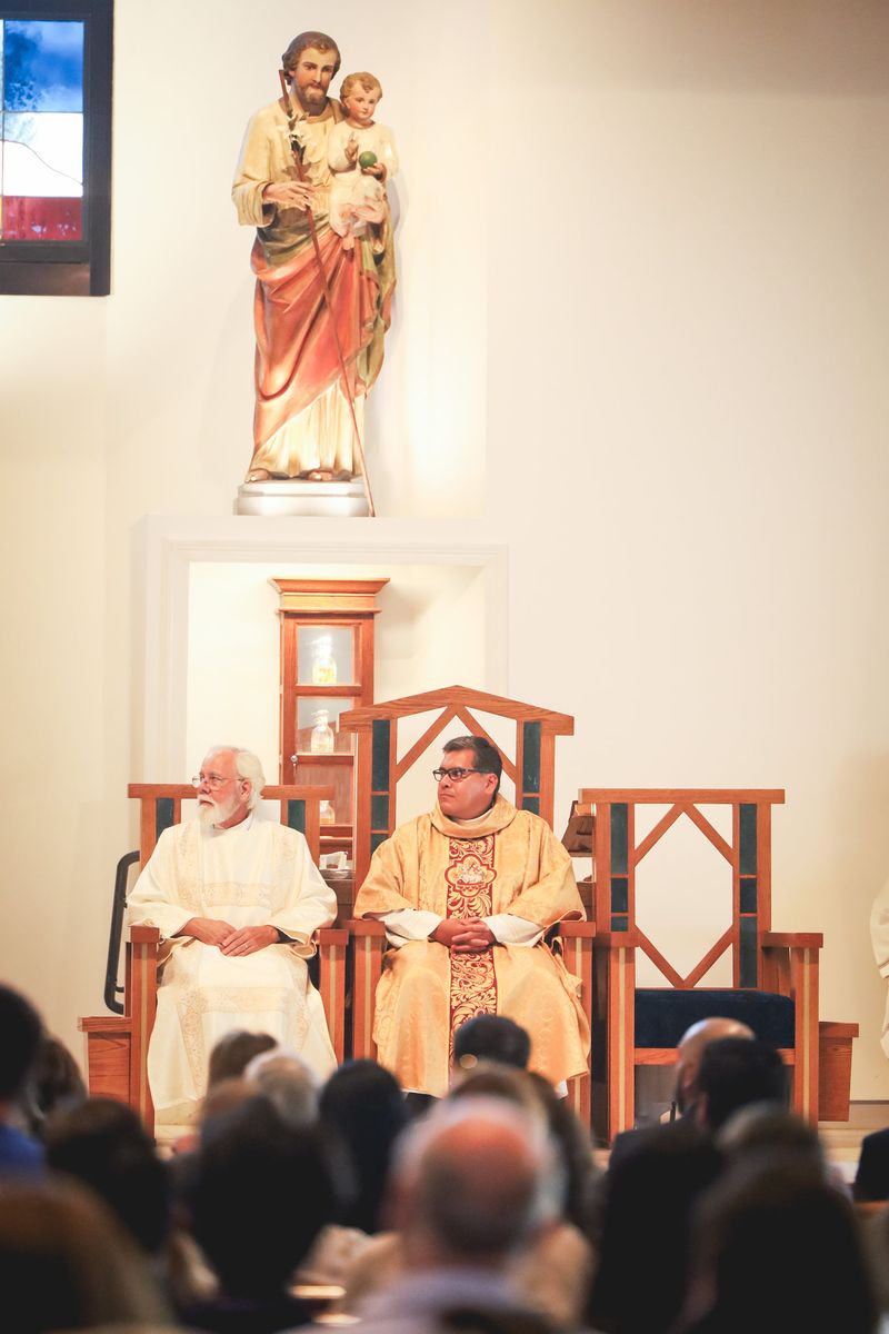 2025-11-23-fr-fernando-first-mass-0051.jpg