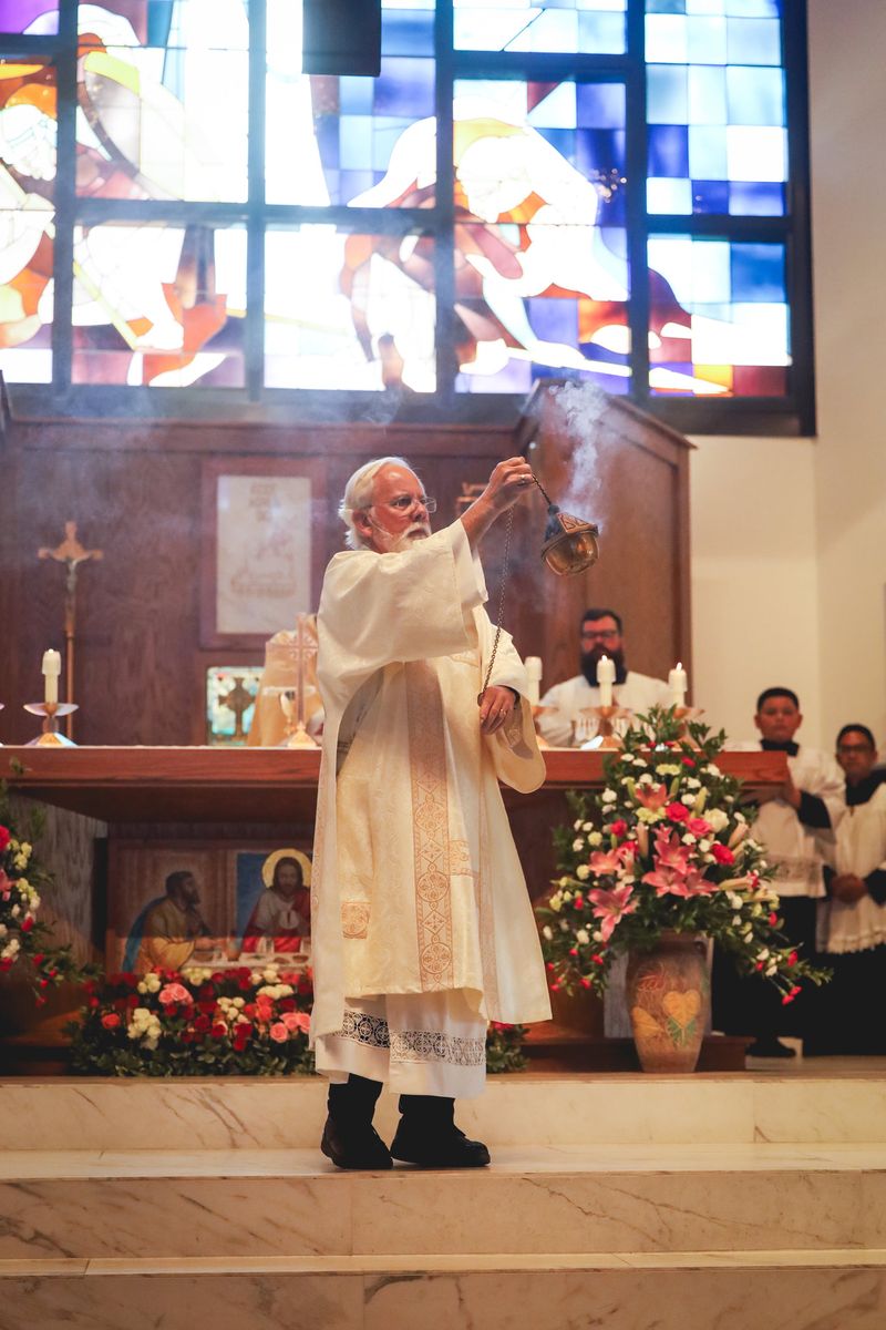 2025-11-23-fr-fernando-first-mass-0085.jpg